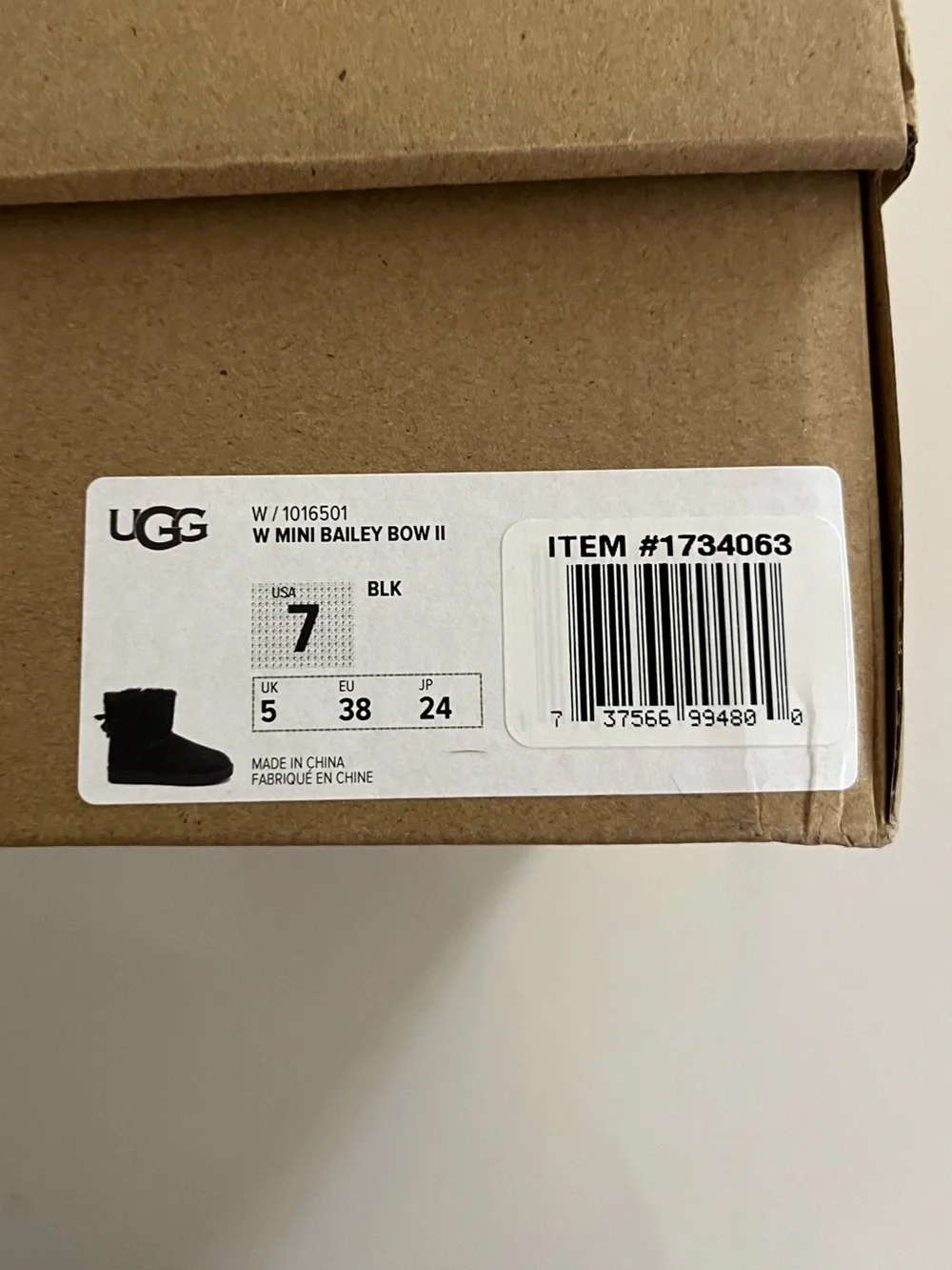 UGG Black Short Shearling Boot. Mini Bailey bow.